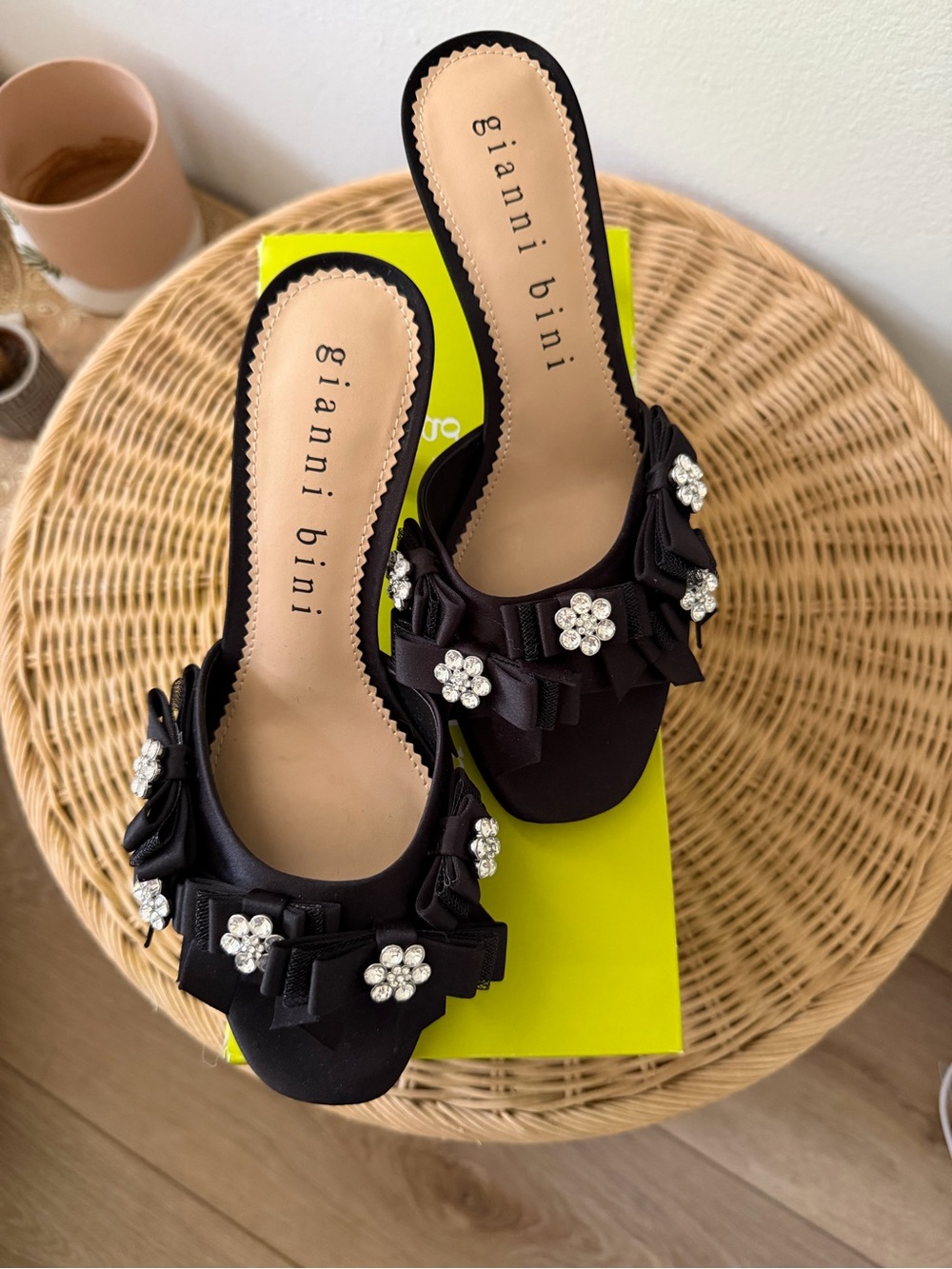 Gianni Bini Lele Black Satin Rhinestone Bow Kitten Heel Mules 7